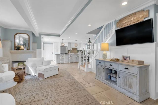 331 Walnut Street, Newport Beach, CA 92663