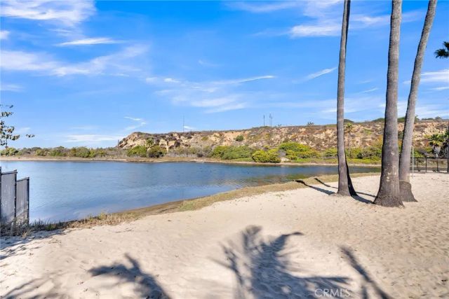 331 Walnut Street, Newport Beach, CA 92663