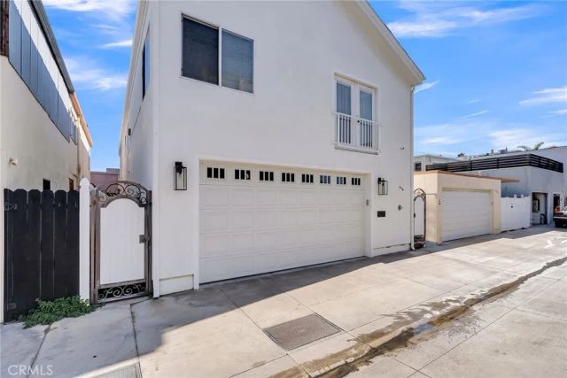 331 Walnut Street, Newport Beach, CA 92663