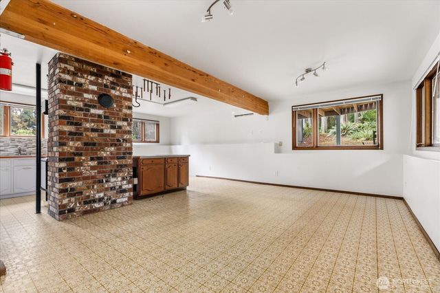 4282 Witter Road, Langley, WA 98260