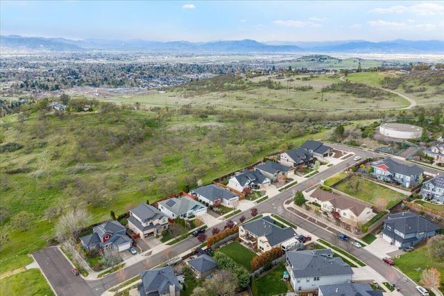 1025 McPhearson Lane, Medford, OR 97504