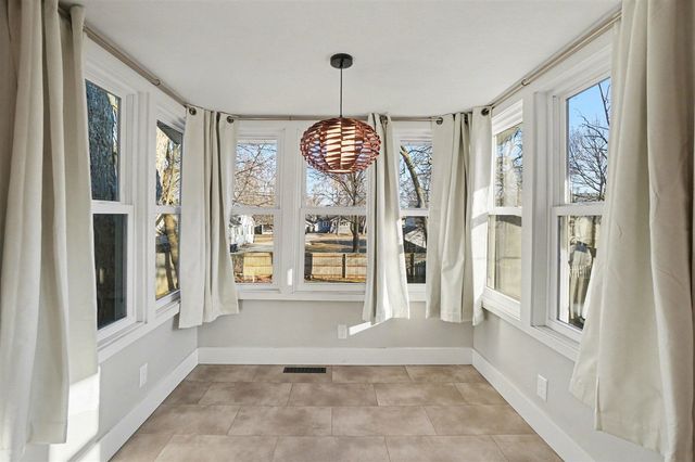 133 E 20th Street, Holland, MI 49423