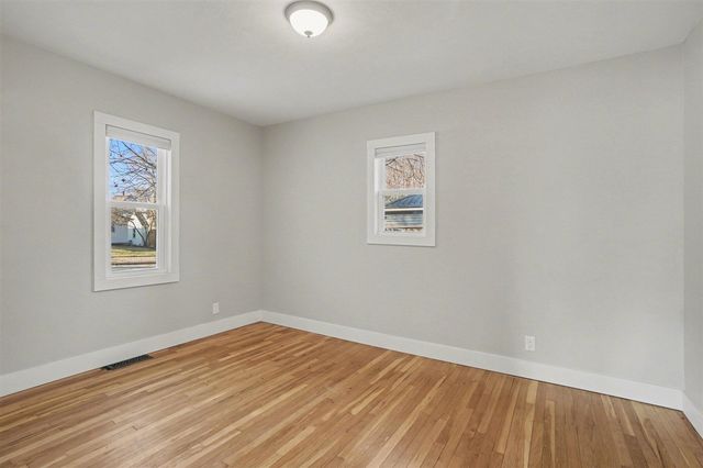 133 E 20th Street, Holland, MI 49423