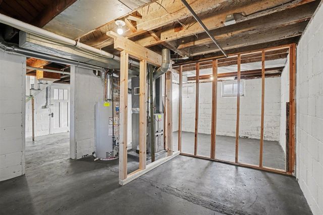 133 E 20th Street, Holland, MI 49423