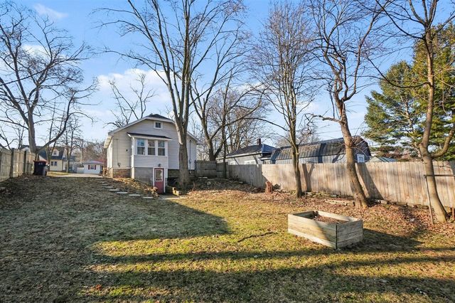 133 E 20th Street, Holland, MI 49423