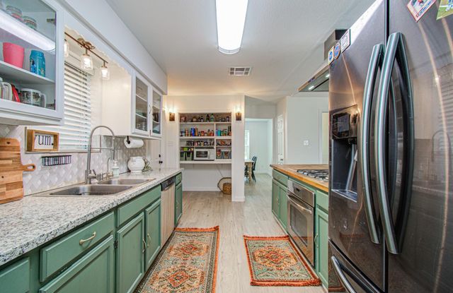 7594 County Road 684c, Sweeny, TX 77480