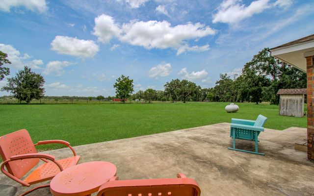 7594 County Road 684c, Sweeny, TX 77480
