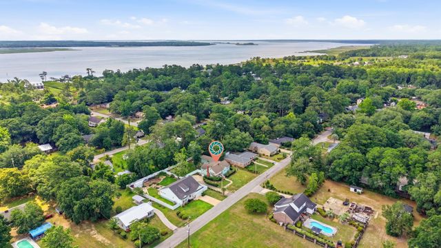 2415 Redwood St., Georgetown, SC 29440