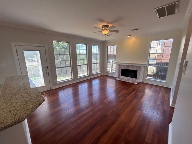 1224 Saint Regis Drive, Irving, TX 75038