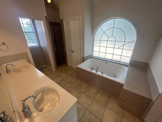 1224 Saint Regis Drive, Irving, TX 75038