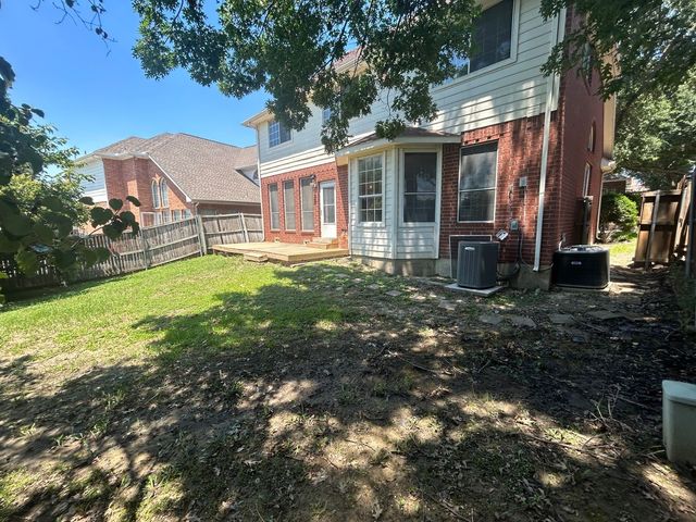 1224 Saint Regis Drive, Irving, TX 75038
