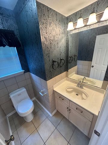 1224 Saint Regis Drive, Irving, TX 75038