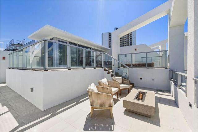 3100 N Ocean Drive Pph2, Riviera Beach, FL 33404