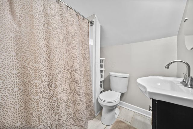 1924 Sullivant Avenue, Columbus, OH 43223