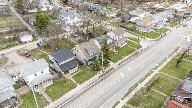 1924 Sullivant Avenue, Columbus, OH 43223