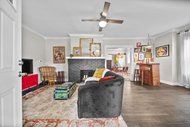 1924 Sullivant Avenue, Columbus, OH 43223