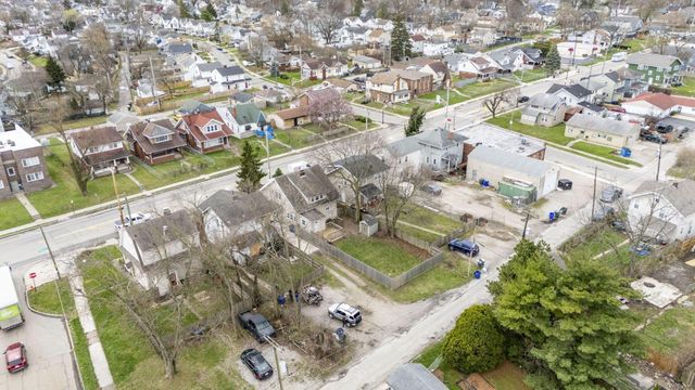 1924 Sullivant Avenue, Columbus, OH 43223