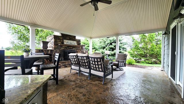 1470 College Parkway, Elwood, IN 46036