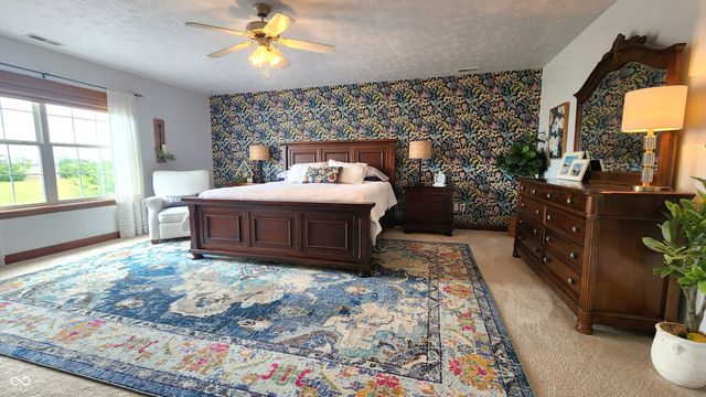 1470 College Parkway, Elwood, IN 46036