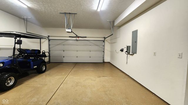 1470 College Parkway, Elwood, IN 46036