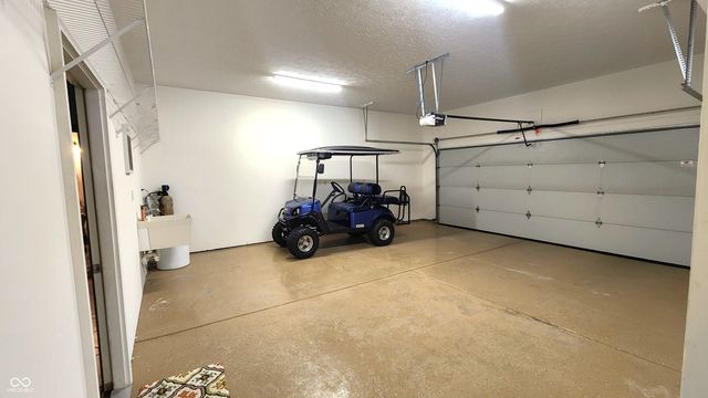 1470 College Parkway, Elwood, IN 46036