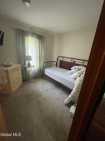 4 Mill Street, Lake Luzerne, NY 12846