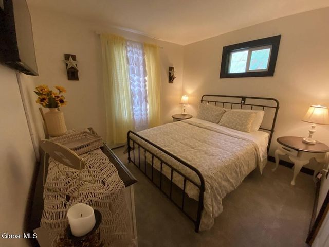 4 Mill Street, Lake Luzerne, NY 12846