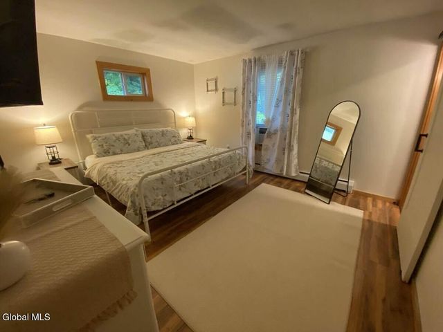 4 Mill Street, Lake Luzerne, NY 12846