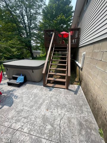 4 Mill Street, Lake Luzerne, NY 12846