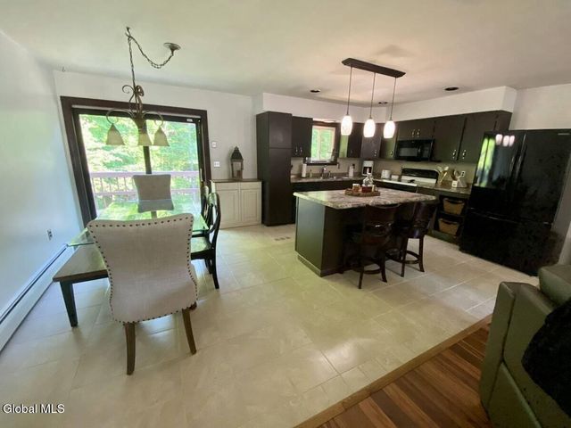 4 Mill Street, Lake Luzerne, NY 12846