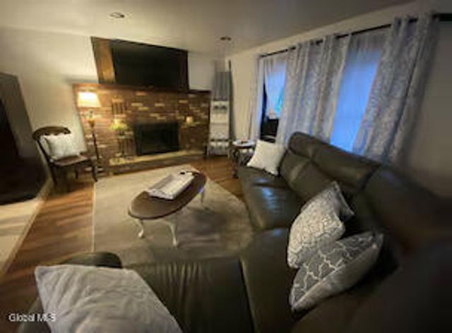 4 Mill Street, Lake Luzerne, NY 12846