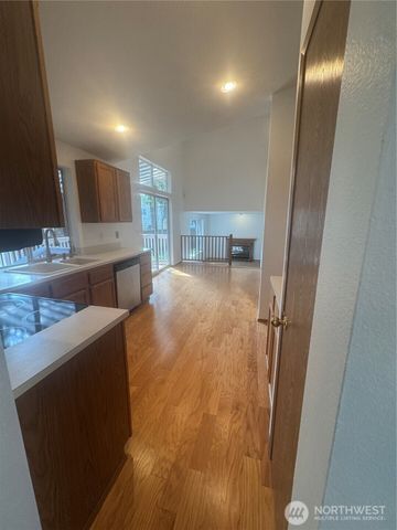 4204 Arbor Court SE, Lacey, WA 98503