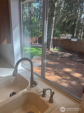 4204 Arbor Court SE, Lacey, WA 98503