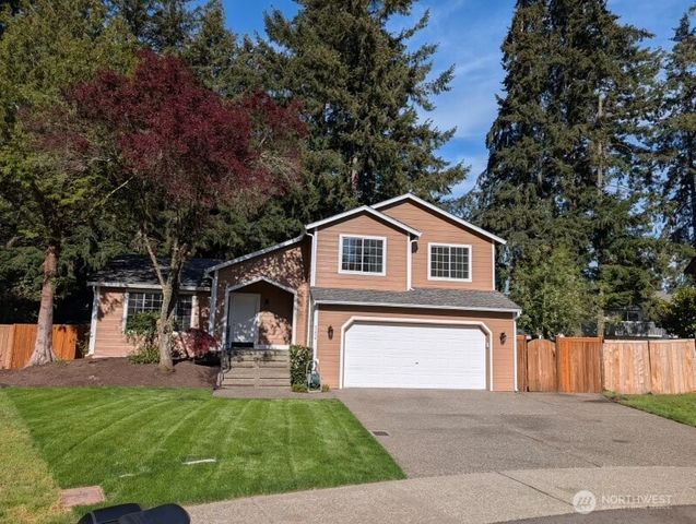 4204 Arbor Court SE, Lacey, WA 98503