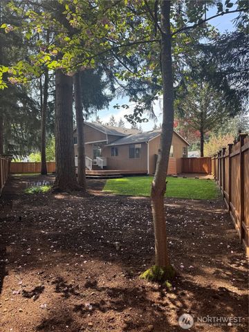 4204 Arbor Court SE, Lacey, WA 98503