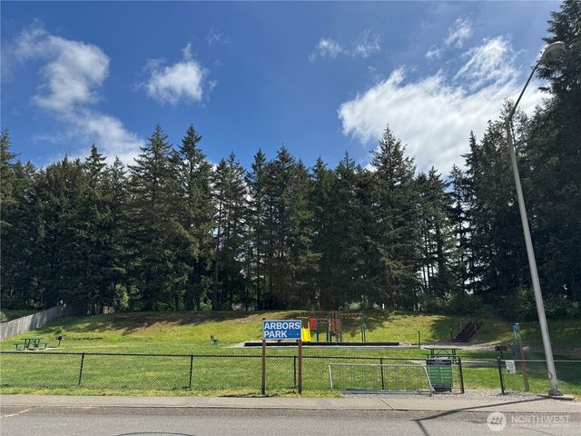4204 Arbor Court SE, Lacey, WA 98503