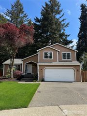 4204 Arbor Court SE, Lacey, WA 98503