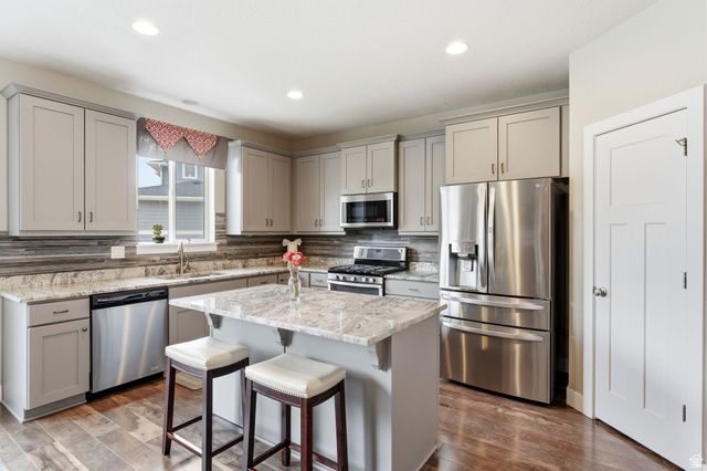 15125 S BATTLE DR, Bluffdale, UT 84065