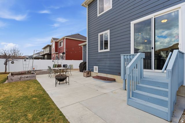 15125 S BATTLE DR, Bluffdale, UT 84065