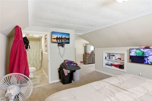 4242 Harwood Road, South Euclid, OH 44121