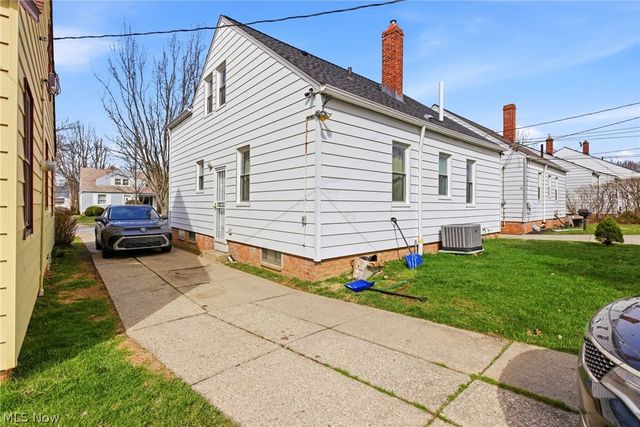 4242 Harwood Road, South Euclid, OH 44121