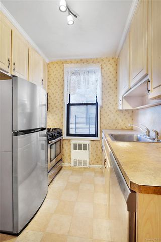 22424 Union Turnpike 2O, Oakland Gardens, NY 11364