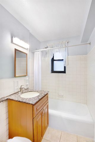 22424 Union Turnpike 2O, Oakland Gardens, NY 11364