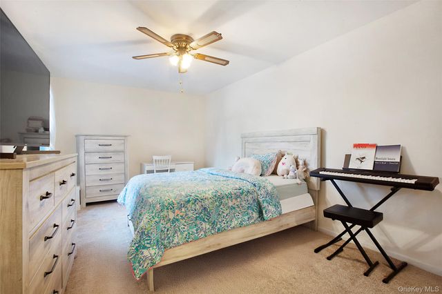 22424 Union Turnpike 2O, Oakland Gardens, NY 11364