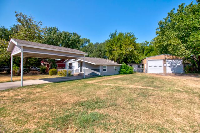 111 Faye Circle, Little Elm, TX 75068