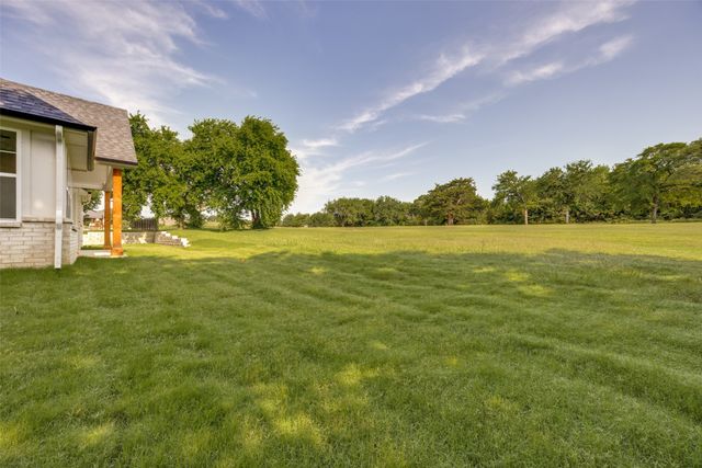 145 Eagle Chase Lane, Pottsboro, TX 75076