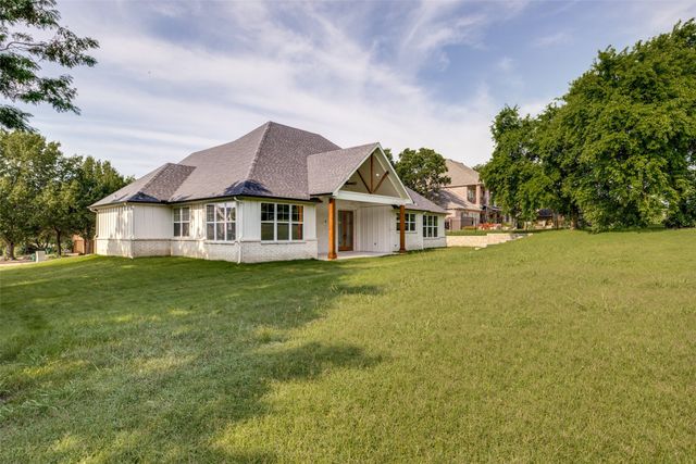 145 Eagle Chase Lane, Pottsboro, TX 75076