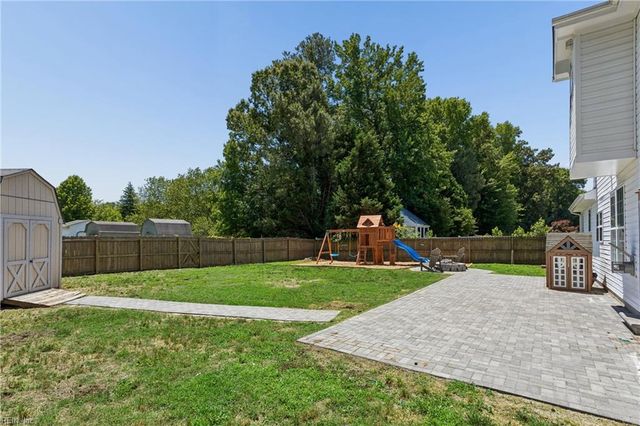 40 Sherry Dell DR, Hampton, VA 23666
