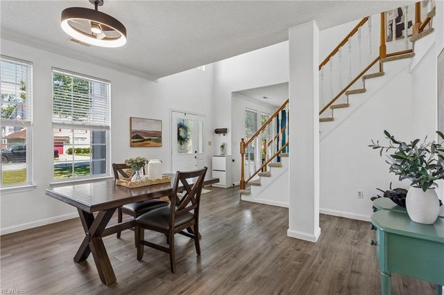40 Sherry Dell DR, Hampton, VA 23666