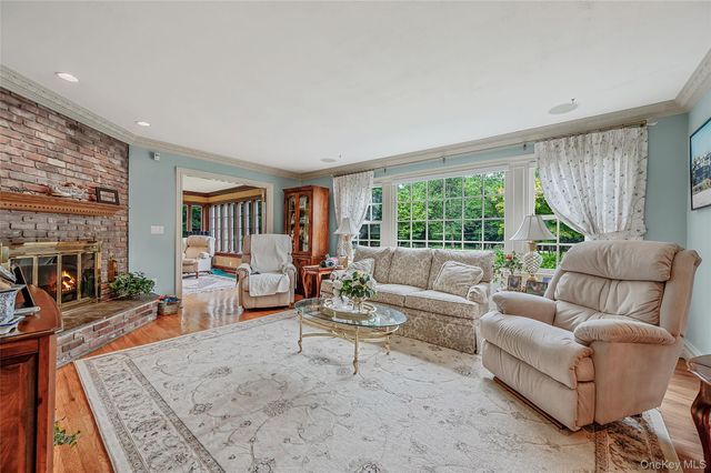 15 Dogwood Hill, Brookville, NY 11545